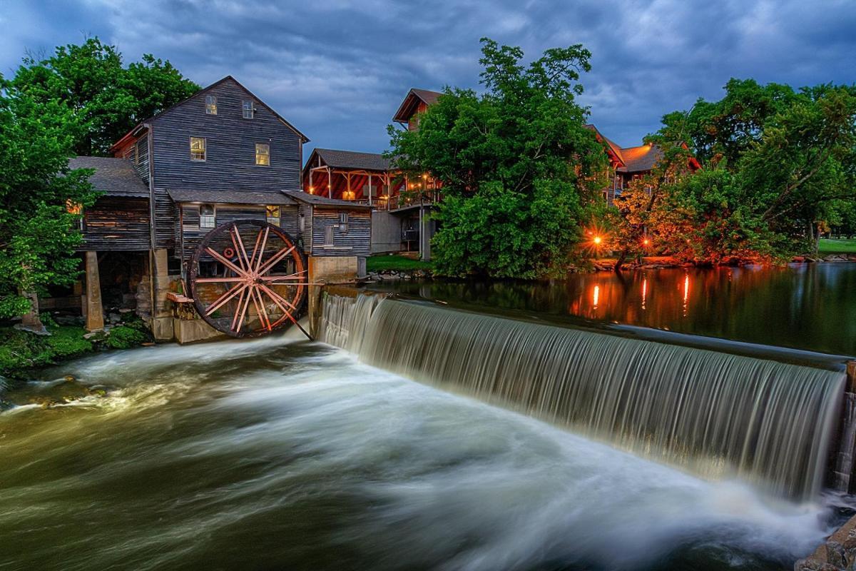 A Higher Calling, 1089 Of Free Area Attraction Tickets For Each Paid Day, Dollywood And More! Pigeon Forge Zewnętrze zdjęcie